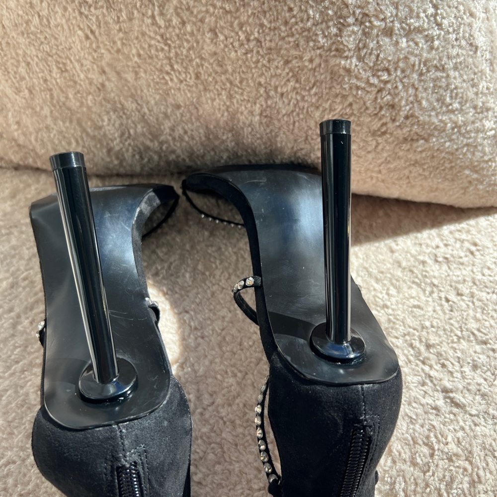 Brand New Steve Madden Black Strappy Heels with Rhinestones - Picture 4 of 7